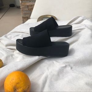 Vintage 90’s Black Flatforms